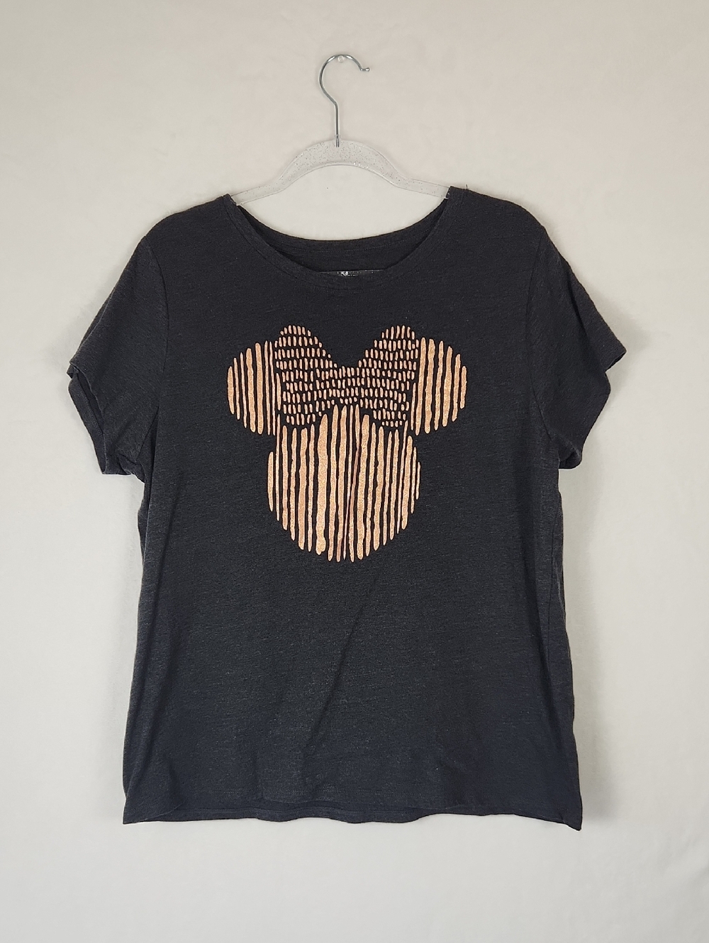 Disney Minnie Mouse Dark Gray Tee w/ Metallic Rose Gold Graphic – Women’s XXL